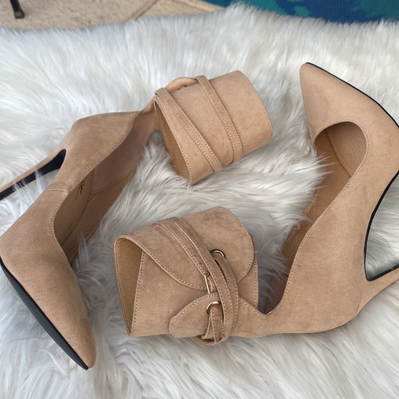 🤎🤎NASTY GAL TAN POINTY TOE HEEL🤎🤎 - Picture 4 of 5